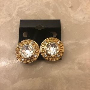 CH. DIOR CLIP ON GOLDEN BIG STUNNER EARRINGS